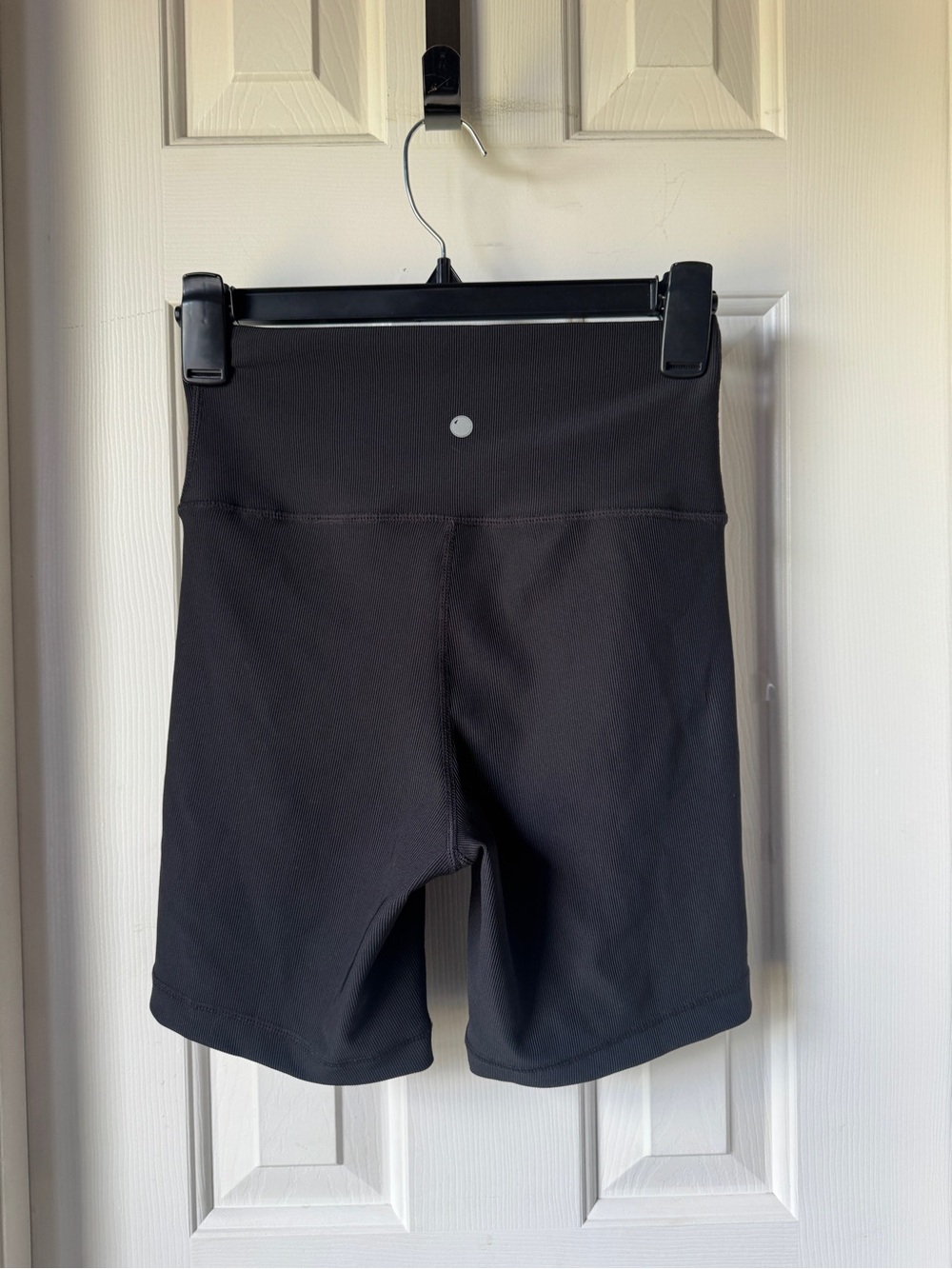 Yogalicious Cross-waist Black Women's High-Rise Bike Shorts